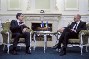 Arseniy Yatseniuk and Taavi Rõivas