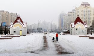 Obolonska embankment