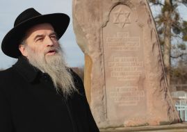 Symbolic graves of victims of the Holocaust
