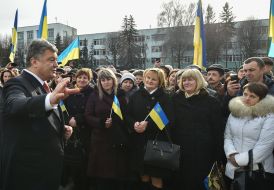 Petro Poroshenko meeting with residents of Rivne