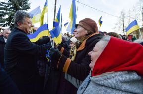 Petro Poroshenko meeting with residents of Rivne