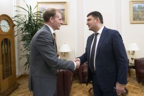 Vladimir Groisman and Menno Snel