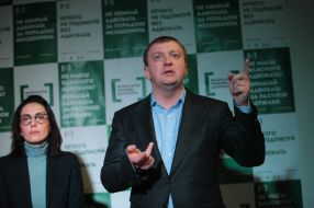  Khatia Dekanoidze and Pavel Petrenko