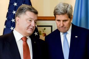 Petro Poroshenko and John Kerry