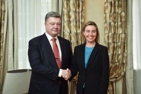 Petro Poroshenko and Federica Mogherini