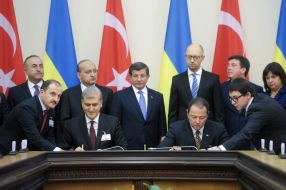 The signing of the Agreement between Ukraine and Turkey