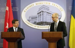 Арсеній Яценюк і Ахмет Давутоглу