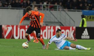 Игровой момент матча ФК «Шахтер» - ФК «Шальке»