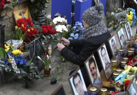 People honored memory of the fallen Heroes of the Heavenly Hundred