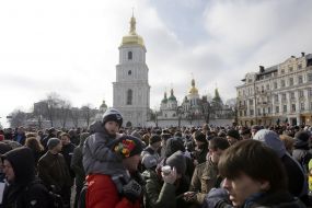 Митинг в поддержку полицейского Сергея Олейника