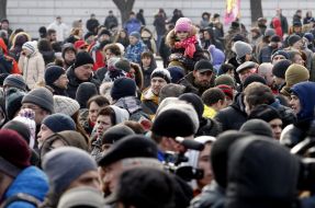 Митинг в поддержку полицейского Сергея Олейника