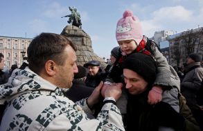 Митинг в поддержку полицейского Сергея Олейника