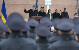 Petro Poroshenko, Vladimir Groisman, Khatiya Dekanoyidze