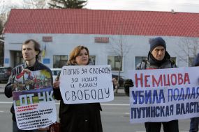 People paid tribute to Boris Nemtsov