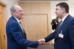 Vladimir Groisman and Shaun Barrett