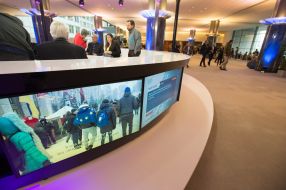 Члены украинской делегации дают интервью