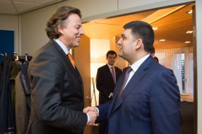 Vladimir Groisman and Bert Koenders