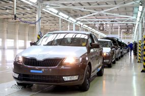 Skoda Superb B8 car