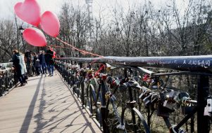 The opening of the Bridge of lovers after repair