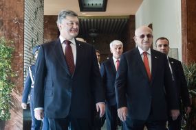 Встреча Петра Порошенко и Исмаила Кахрамана
