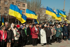 Laying of flowers to monument to Shevchenko