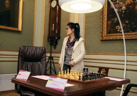 Hou Yifan 