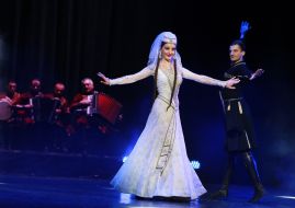 Выступление грузинского ансамбля "Rustavi"