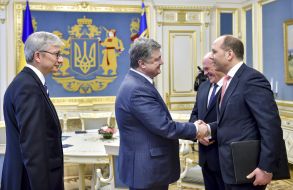 Petro Poroshenko met with the delegation of the Ukrainian World Congress