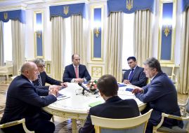 Petro Poroshenko met with the delegation of the Ukrainian World Congress