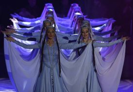 Выступление грузинского ансамбля "Rustavi"