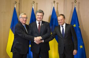 Jean-Claude Juncker, Petr Poroshenko and Donald Tusk
