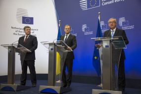 Jean-Claude Juncker, Petr Poroshenko and Donald Tusk