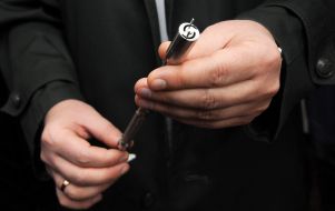 The new magnetic surgical instrument