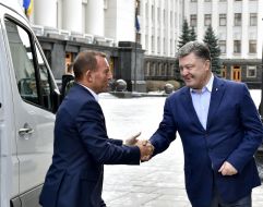 Тоні Ебботт та Петро Порошенко