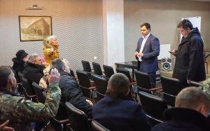 Semen Semenchenko during a meeting with voters