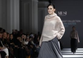 Fashion show of clothes from Julia Perekrеstova