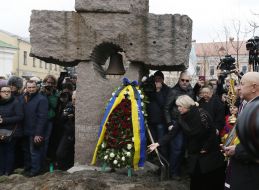 Funeral of assassinated journalist Heorhii Gongadze