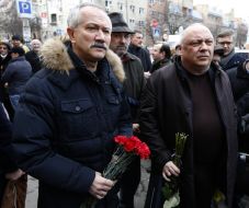 Viktor Pynzenyk and Ihor Hryniv