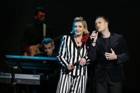 Layma Vajkule, Steven James