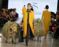 Fashion show collection of Lesia Semi