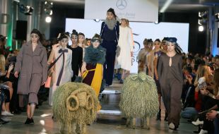 Fashion show collection of Lesia Semi