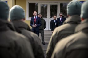 Arseniy Yatsenyuk, Arsen Avakov, and Geoffrey R. Pyatt