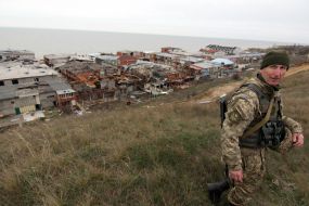 Ukrainian soldier in the Shirokino village