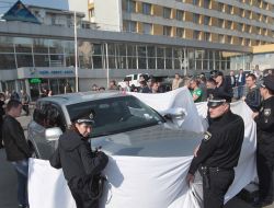 Investigative actions at the murder scene