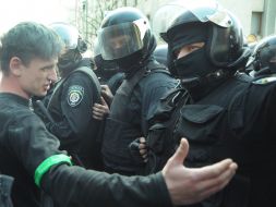 The clash between the policemen and protesters