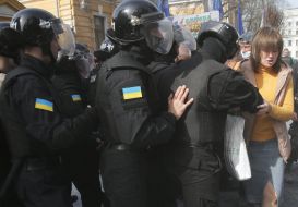 The clash between the policemen and protesters