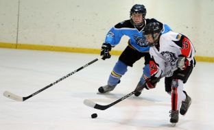 Playing moment of match