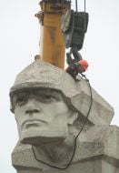 Dismantling of the monument "The alarming youth"