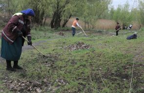 Cleanup in one of the parks in Kiev