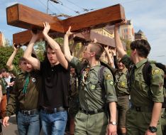 Plastun wearing a cross